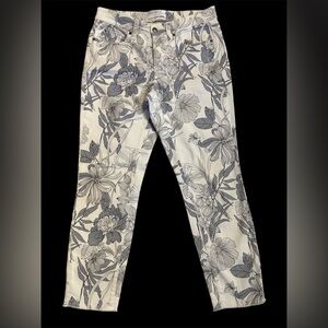 Cambio Jeans Vintage Edition. Cropped. No Size Tag. 30” Waist 9” Rise 26” Inseam